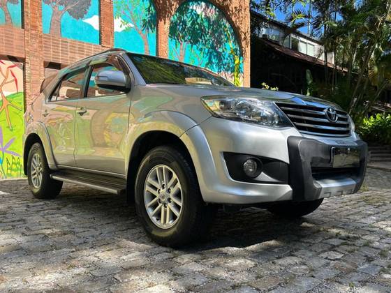 TOYOTA HILUX SW4 2.7 SR 4X2 16V FLEX 4P AUTOMÁTICO